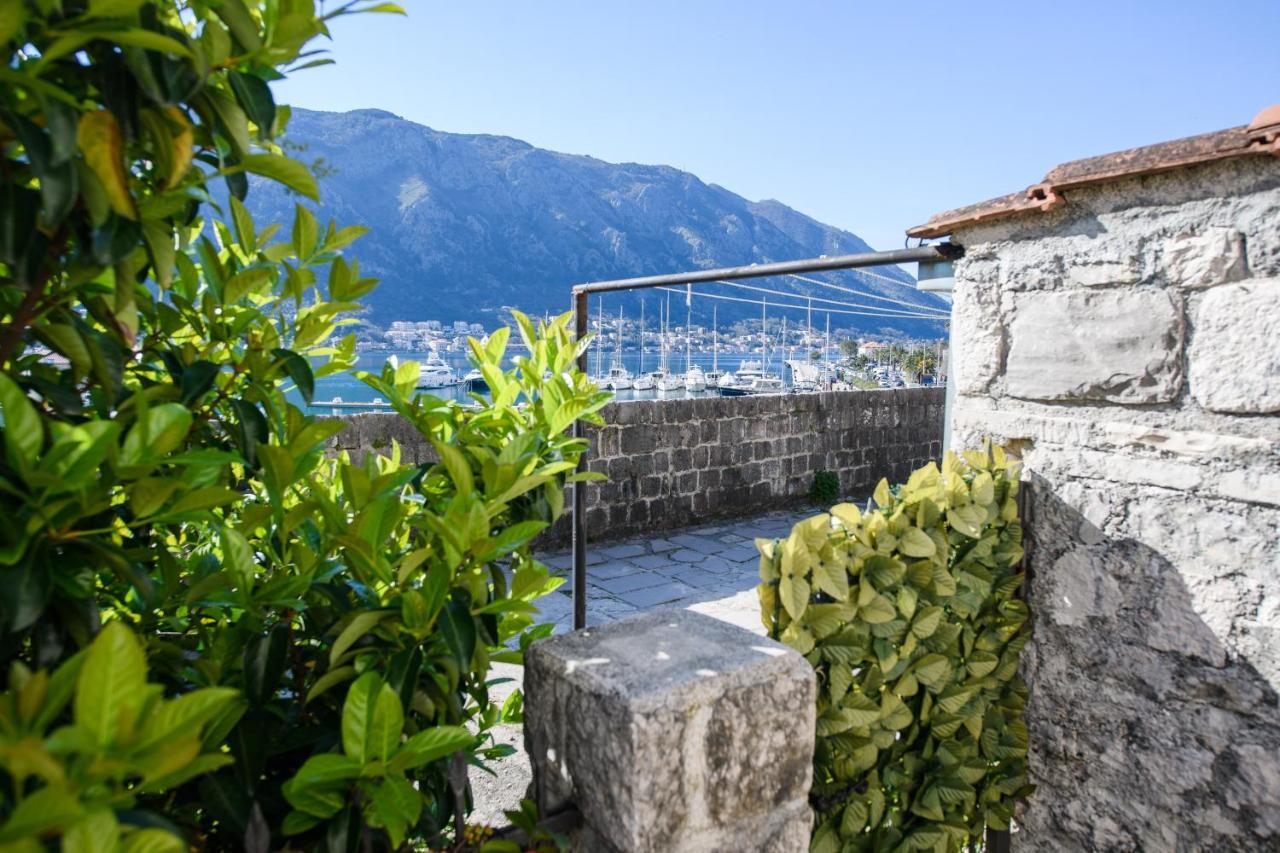 Apartment Marko Cattaro Esterno foto